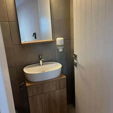 Apartment Aleminas 2 *