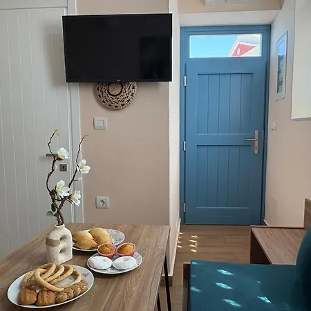 Apartment Aleminas 2 Symi