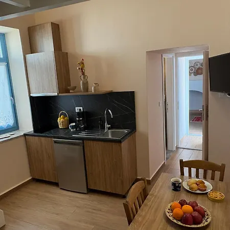 Apartment Aleminas 2 *
